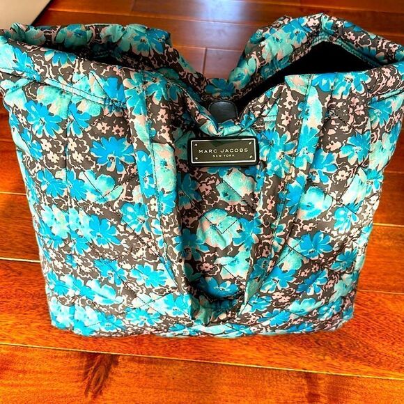 Marc Jacob’s tote bag floral pattern - Picture 1 of 8